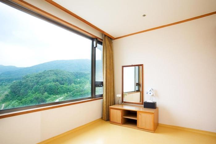 Wellihilli Park Resort Hoengseong Eksteriør billede